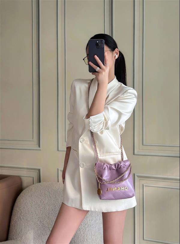 2026127215210755 600